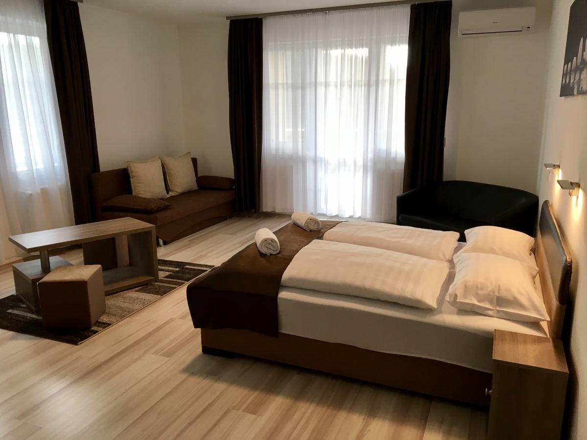 אגרסאלוק F&M Apartman מראה חיצוני תמונה
